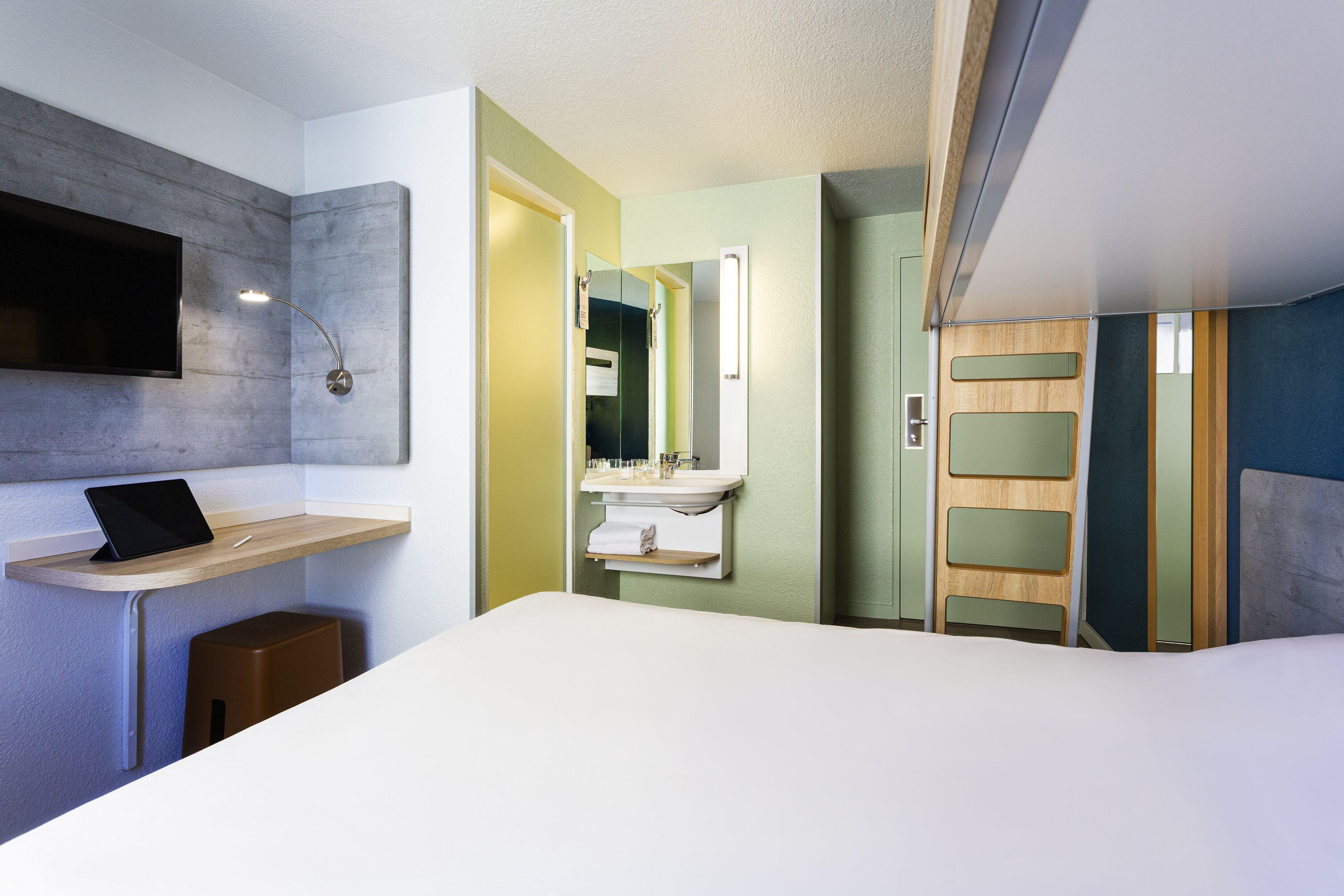 Ibis Budget Porte D'orleans Parigi